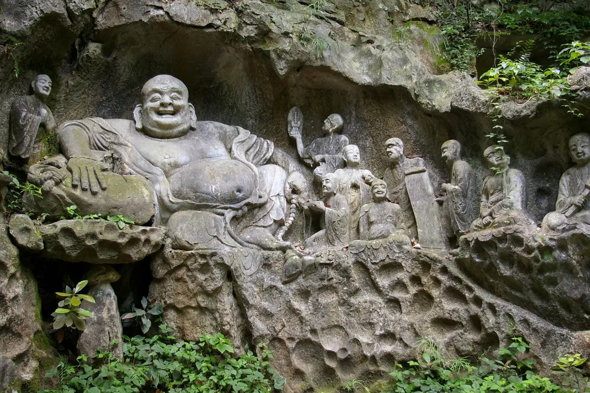 飛來峰上的彌勒佛石刻